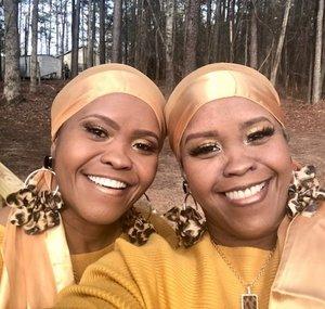 TWINsational Rhonda and Shonda