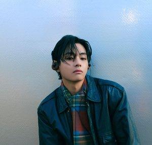V - Topic