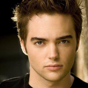 Drew Tyler Bell