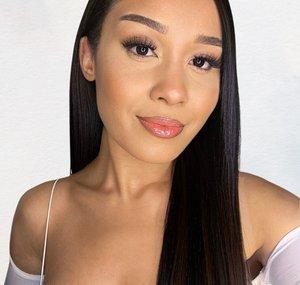 Gloss And Tingles ASMR