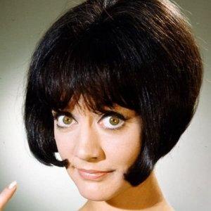Amanda Barrie