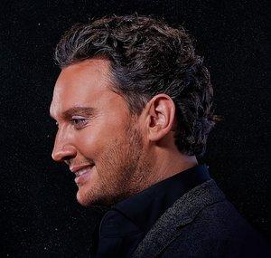 Tino Martin