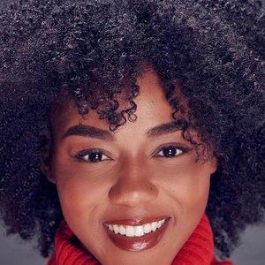Nia Holloway