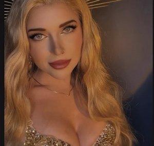 Victoria-Cosplay
