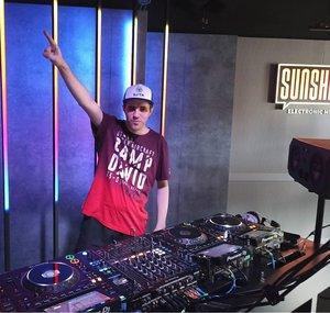 DJ T.H.