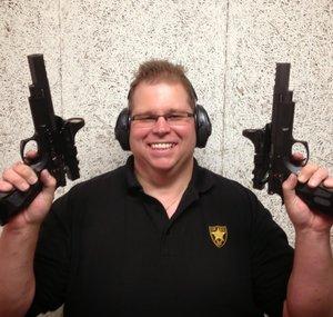 Gunsfromholland