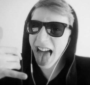 DanVailya Vlogging