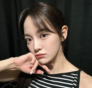 OFFICIAL KIMSEJEONG