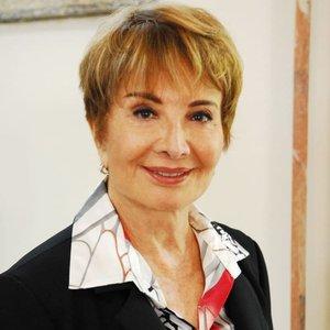 Glória Menezes