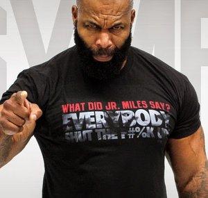 INSIDE IRON ADDICTS GYM