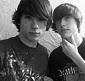 DudesWithHairAndStuf