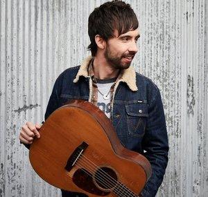 Mo Pitney