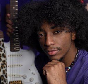 Shimon Davis