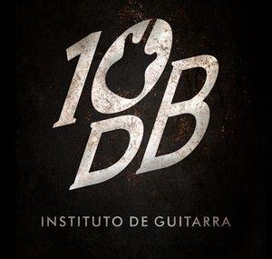 10 DB