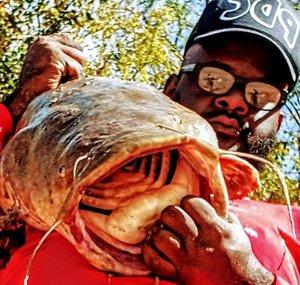 Peeling Drag Catfishing PDC