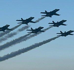 US NAVY BLUE ANGELS SHORT VIDEOS