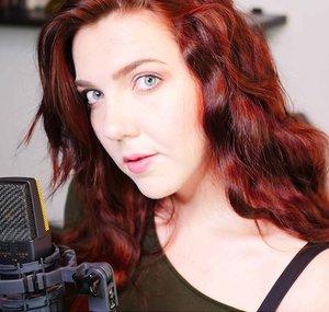 Alina Lesnik Official