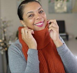 Crocheting With Menee