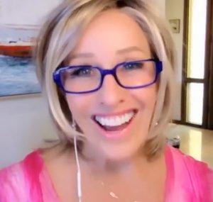 Living Swell with Peggy Hall