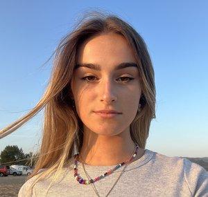 Mademoiselle_Yness