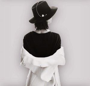 tellherstory