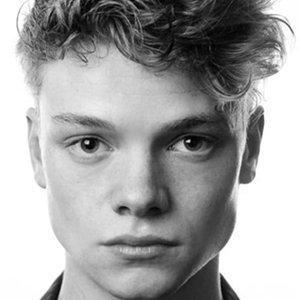 Tom Rhys Harries