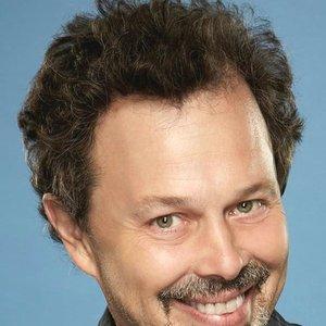 Curtis Armstrong