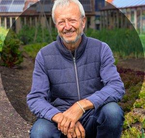 Giardinaggio con Charles Dowdling
