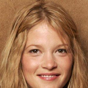 Nicki Aycox