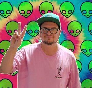  The Alien Barber