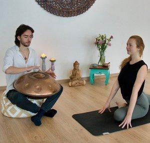Carina & Marius - Yoga & Handpan