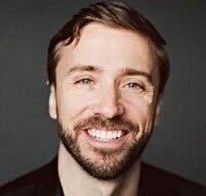 PeterHollens2