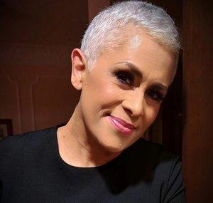 Eugenia León Oficial