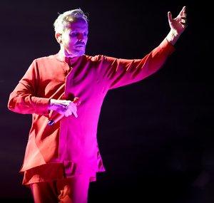 Miguel Bosé